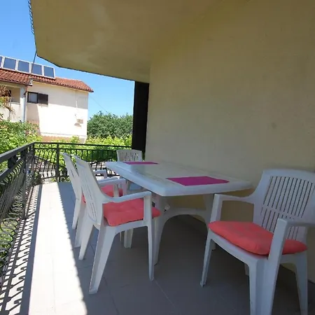 Apartman Ferienwohnung Fuer 8 Personen Ca 110 Qm In Milcetici, Kvarner Bucht Krk
