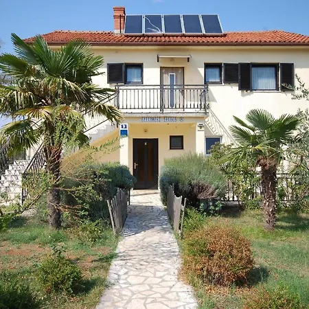 Ferienwohnung Fuer 8 Personen Ca 110 Qm In Milcetici, Kvarner Bucht Krk * Malinska